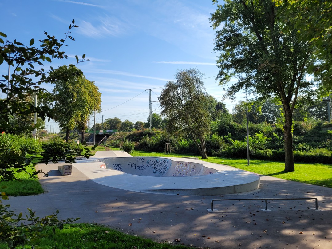 Eröffnung des umgebauten Skateplatzes an der Alten Krefelder Straße